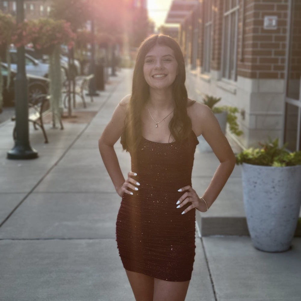 Selling my junior year hoco dress!!